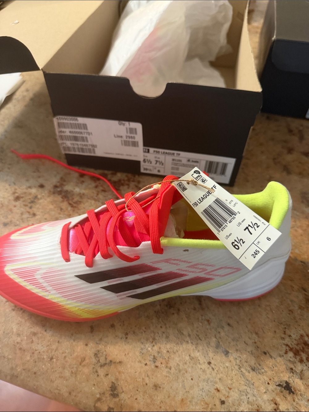 Adidas F50 League TF Soccer ⚽️ Turf Red yellow  Size 6.5 men 7.5 wormen NEE